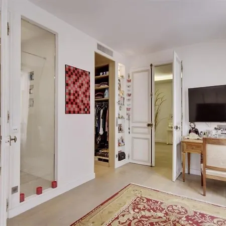 Completely Renovated Finished With Style And Quality * Paryż